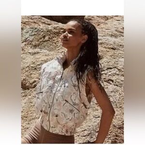 Free People FP MOVEMENT Off The Grid Printed Vest Ivory Floral  $118 NWT Sz Med